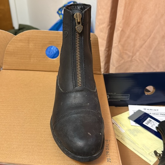 Ariat Scout Zip Paddock - Picture 2 of 5